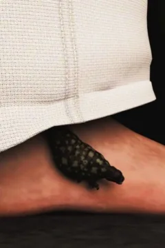 Cagra – Stacy Got Roached- x (9)