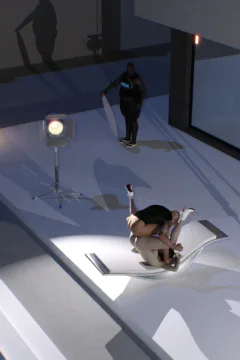 Photoshooting Turns Bad  (19)