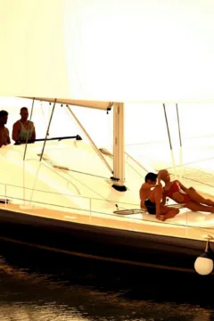 Black_Takes_White_02_NO_TEXT_Page42_Image1