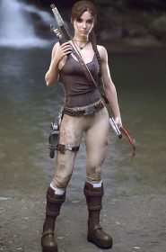 Lara Adventurer (2)
