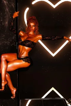 Casey in Pooldance (3)