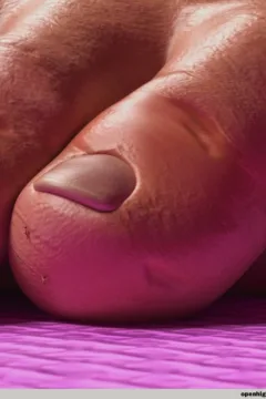 The Goddess Beyond the Glass (201)