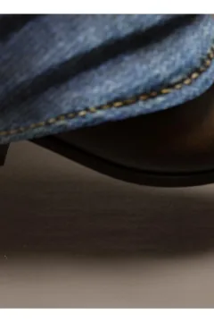 A Tale of Two Giants (62)