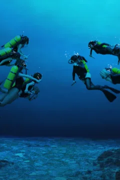 Lyndsi v Nancy Scuba Battle 21 – suchcalamity