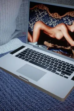 Vicky’s Investigation (84)