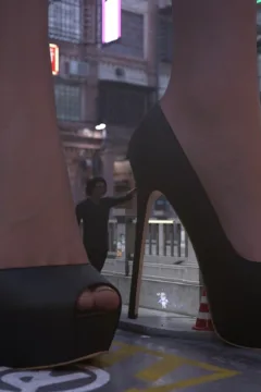 Giantess Danielle (5)