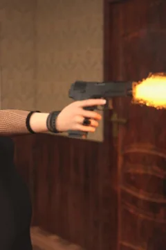 Gangster Girl Ready to Fuck (13)