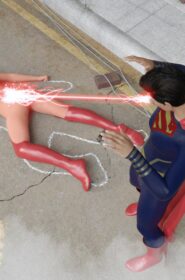 Supergirl Melissa Benoist & Superman (16)