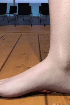 Tortured by a big girl_0008