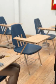 Siblings Caught Teacher Smoking At School (16)