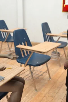 Siblings Caught Teacher Smoking At School (17)