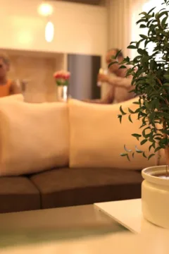 Mrs. Smith & Between us 3 (22)